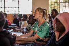 Fridolina Rolfö i Zambia under en resa med Plan International 2024.