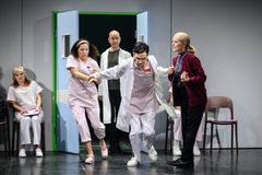 Moa Silén, Gloria Tapia, Jonas Kruse, Robin Keller, Birthe Wingren. Foto: Sören Vilks