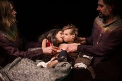 Romantiken spelar på Uppsala stadsteater och på Inkonst i Malmö i mars. Fotograf Mats Bäcker.