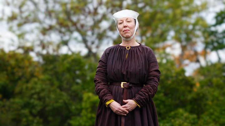 En av de nya dräkterna i 1200-talsstil. Foto: Johan Stigholt.