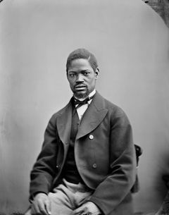 Porträtt av John Panzio Tockson, född 1838, som kom till Sverige på 1850-talet och tjänstgjorde som kammarlakej vid det svenska hovet. Fotograf: Wilhelm Lundberg År: okänt