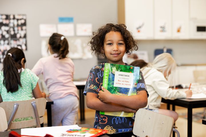 Det gemensamma målet för AcadeMedias grundskolor är att alla elever ska kunna läsa när de går ut årskurs 1.