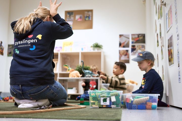 - För mig handlar det aldrig om en enskild satsning, utan om många insatser som tillsammans skapar rörelse framåt. Alla gör inte allt, men alla kan göra något – och det är engagemanget för utveckling som skapar förändring, säger Sara Lindberg, segmentsområdeschef för Pysslingen Förskolor med anledning av Pysslingens kraftigt ökade förtroende bland vårdnadshavarna.