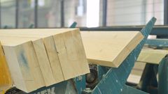 Moelven Limtre går från en modell där båda fabrikerna producerar hela produktsortimentet, till en tydligare arbetsfördelning och specialisering. Foto: Moelven