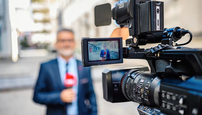 Tillstånd gäller för såväl fotografering av olika slag som ljudupptagning.