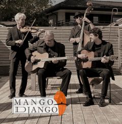 Mango Django, foto av Peter Bulling