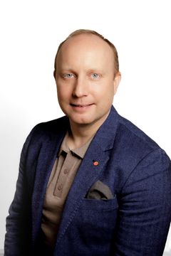 Joakim Carlsson S vice ordf hälso- och sjukvårdsnämnd