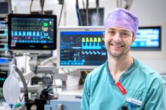 Alexander Otterbeck, ST-läkare inom Verksamhetsområde anestesi- och intensivvård. Foto: Håkan Risberg, Region Örebro län.