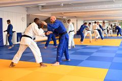 Marcus Nyman (i blått) på landslagsläger vid elitcentert i judo i Malmö 2022.