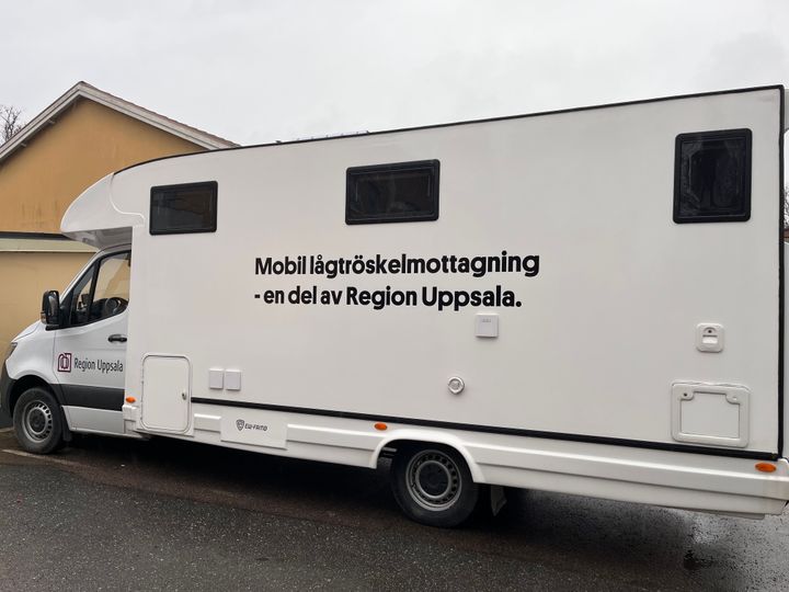Den mobila mottagningen ger region Uppsala möjlighet att ge vård till människor i social utsatthet i hela Uppsala län. Foto: Damian Riveira Linares