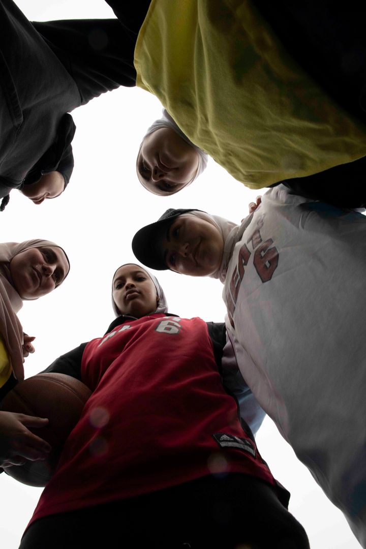 Projektet "Tjejsatsningen" är en av de nominerade till att vinna årets "Flickapriset" som delas ut av Plan International Sverige. Initiativet från RF-SISU Västra Götaland syftar till att få fler tjejer med utländsk bakgrund att ta plats i föreningsidrotten.