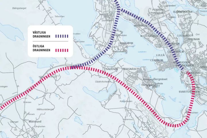 De två olika förslagen på Norrbotniabanans dragning.