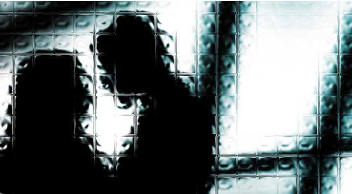 Statistik från Brottsförebyggande rådet, BRÅ, visar att var fjärde kvinna och var sjätte man i Sverige någon gång i livet har blivit utsatt för våld i nära relation.