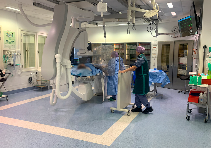 Hälso- och sjukvårdsrapporten konstaterar bland annat att trots att det är fler per 100 000 invånare som insjuknar i hjärtinfarkt i Norrbotten är det inte fler som avlider än i riket. Bilden är tagen under en hjärtoperation på Sunderby sjukhus.