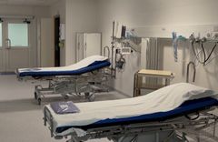 De nya pre- och postoperativa vårdsalarna är utrustade med artificiellt dagsljus som följer den normala dygnsrytmen.