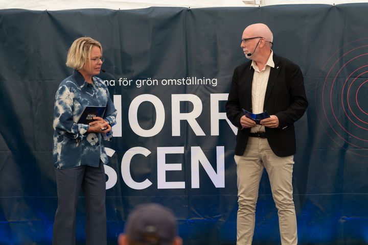 Karin Hübinette, moderator och Anders Öberg, regionstyrelsens ordförande, Region Norrbotten.