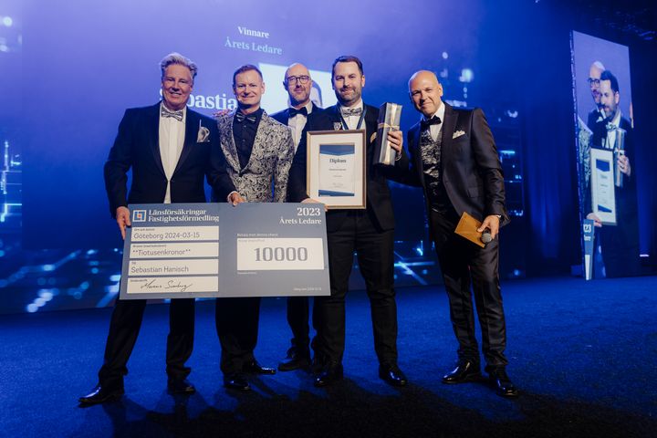 Sebastian Hanisch utsågs till Årets ledare för sina prestationer som franchisetagare inom Länsförsäkringar Fastighetsförmedling under 2023.