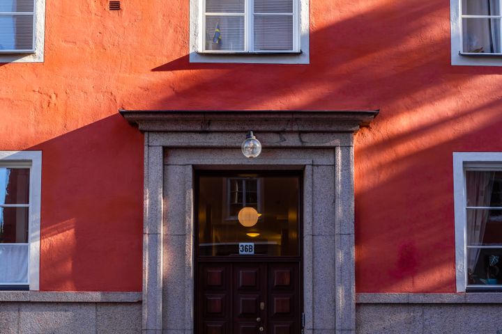 I oktober fick bostadsrättspriserna i Sverige rejäl skjuts med en prisökning på 1,7 procent. Det visar siffror från Svensk Mäklarstatistik, analyserade av LF Fastighetsförmedling.