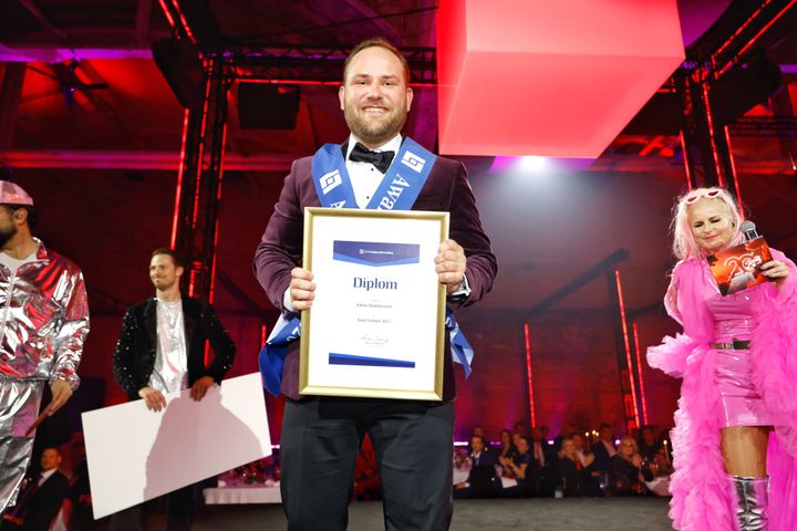 Johan Hjalmarsson, franchisetagare i Uppsala utsågs till Årets ledare inom LF Fastighetsförmedling.