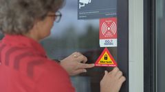 Trygg och säker i handeln är en ny webbplats med information om hur arbetsgivare i handeln kan arbeta för en trygg och säker arbetsmiljö.