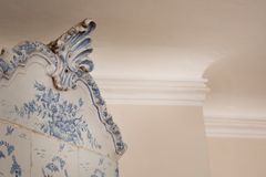 Historiska detaljer i en av Lucidors lägenheter