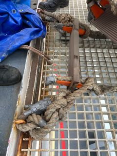 Nödlejdare lagad med silvertejp.