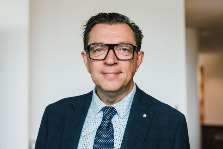 Johnny Petré, vd på Installatörsföretagen, är positiv till Konkurrensverkets förslag.