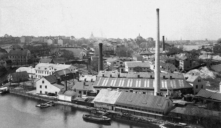 Liljeholmens stearinfabrik som tidigare  omgav malmgården