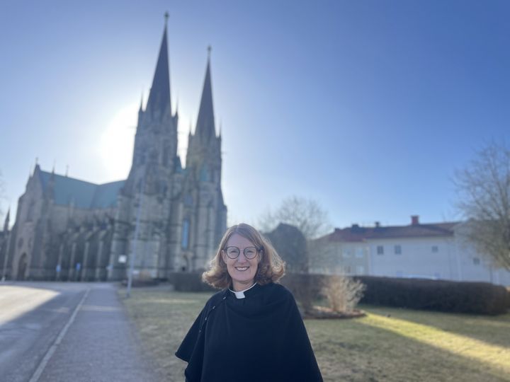 Maria Åkerström är ny domprost i Skara och välkomnas på söndag i Skara domkyrka.