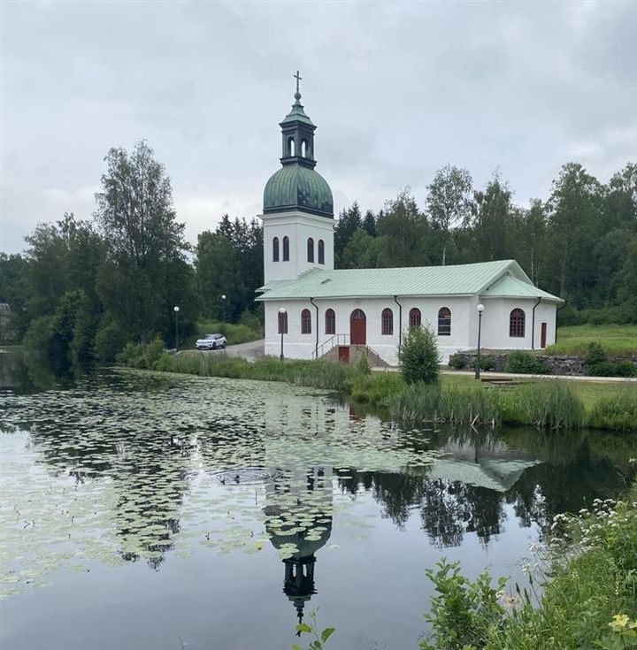 Rydboholms kyrka, Kinnarumma pastorat, är en av kyrkorna som beviljats kyrkoantikvarisk ersättning för bland annat konservering av textilier.
