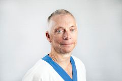 Fredrik Huss, överläkare och docent inom plastik- och käkkirurgi/brännskadecentrum, Akademiska sjukhuset