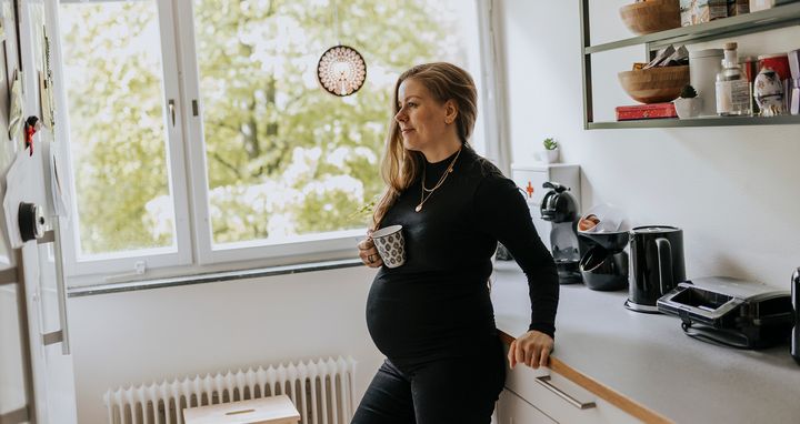 Hur påverkas graviditeten för kvinnor som donerat en njure? En studie vid Akademiska sjukhuset/Uppsala universitet visar att det är vanligare med låg födelsevikt hos barnet. Däremot finns det ingen tydligt ökad risk för havandeskapsförgiftning, vilket forskarna tidigare trott.