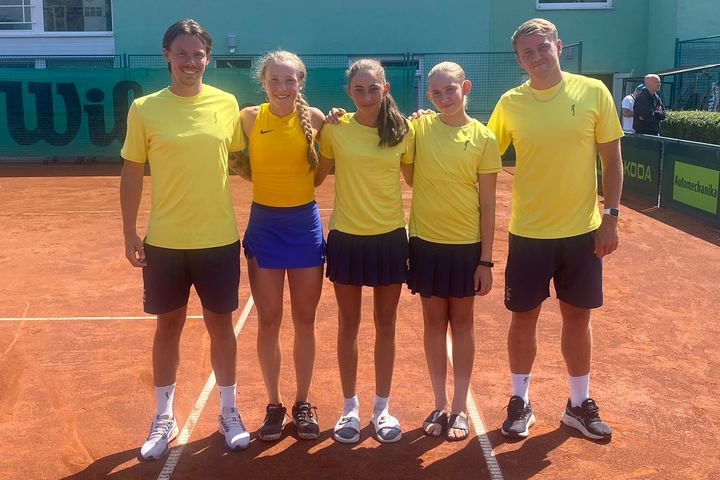 Carl Ackered, Grace Bernstein, Emina Honic, Vega Bontin och Christian Samuelsson.