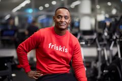 Friskis träningschef Brian van den Brink programleder podden Snack om träning.