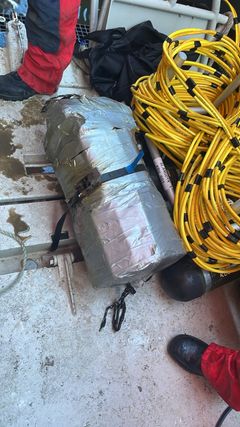 Ett av de sju paket med kokain som hittades i sjökistorna på fraktfartyget från Ecuador i Skandiahamnen i Göteborg.