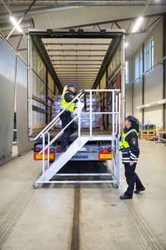 Tullverket vill öka medvetenheten och varna företagen om de får fakturor med kostnader för import trots att de inte har någon aktiv importverksamhet. Foto: Mette Ottosson/Tullverket.