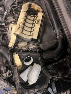 I luftburken doldes två paket med opium. Foto: Tullverket.