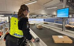 Nästan var fjärde svensk skulle avstå att beställa billiga produkter på nätet ifall det införs en tullavgift.