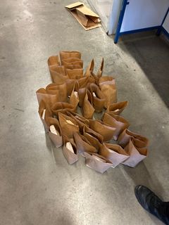Sammanlagt 33 paket med heroin hittades i den ombyggda bensintanken.