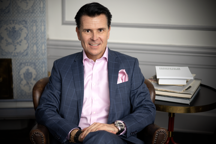 Peter Hellgren, Consids vd och medgrundare.