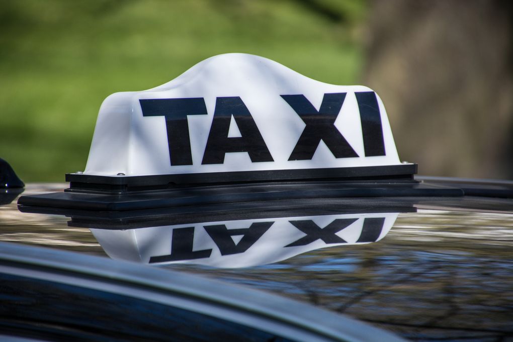 Översyn av taxipriser ett viktigt steg för resenärer och bransch