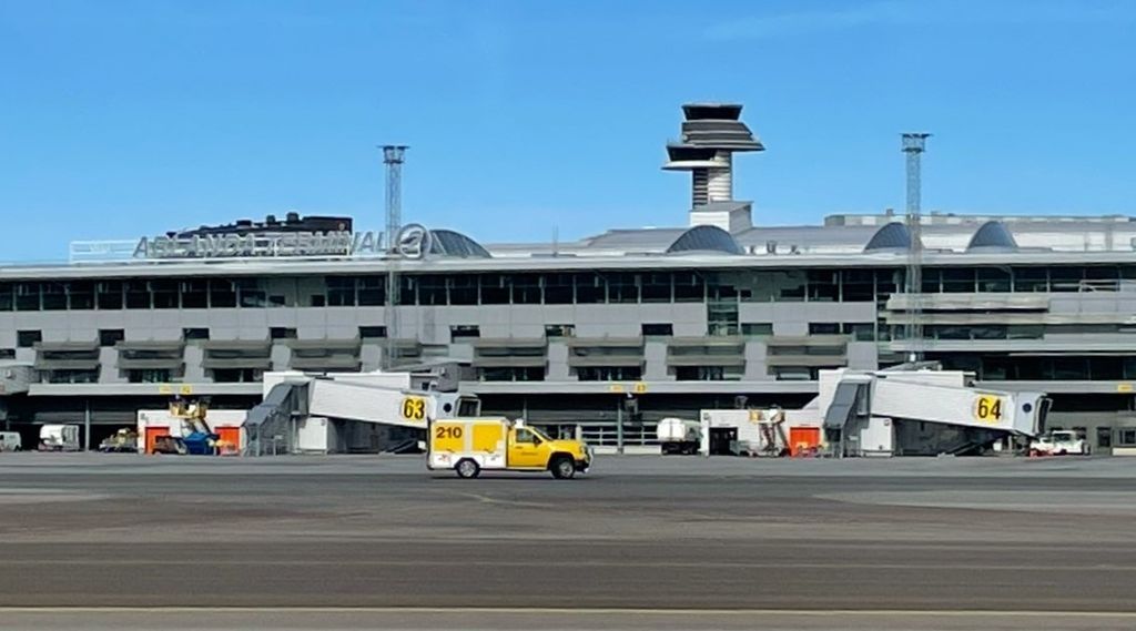Flygplatsutredningen får inte göra flyget dyrare