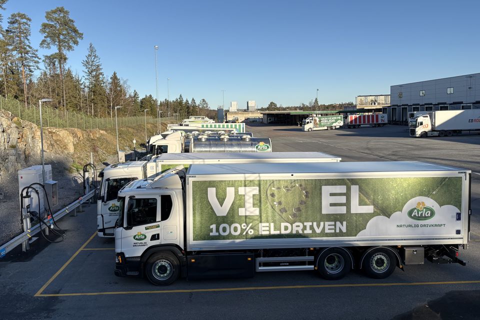 Arla växlar upp med fyra nya ellastbilar | Arla