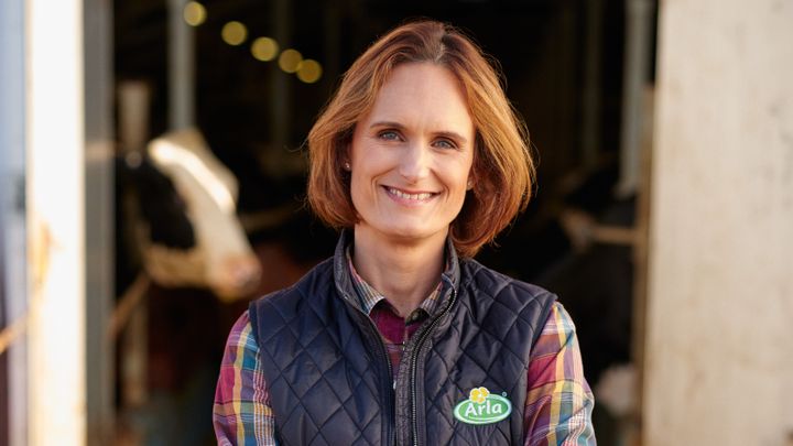 Arlas Frukostbarometer 2025 visar hur mycket frukosten betyder i praktiken: 69 procent av eleverna mår bättre och 62 procent har lättare att koncentrera sig när de ätit frukost, skriver Cecilia Kocken, vd Arla Sverige. Foto: Gabriel Liljevall/Arla