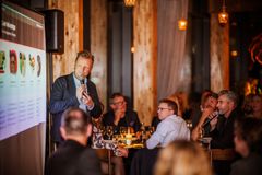 Emanuel Karlsten presentation, foto Anna Kuylenstierna