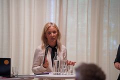 Rapportlansering: "Det är coolt med tekniken, men man märker att människorna som styr inte hinner med"