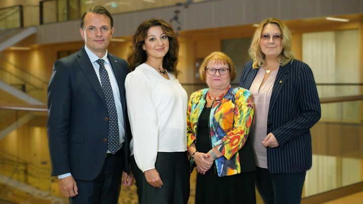 Kommunstyrelsens ordförande Erik Andersson (M) med kommunalråden Susan El Hark (L), Annica Nordgren (C) och Eva von Wowern (KD).