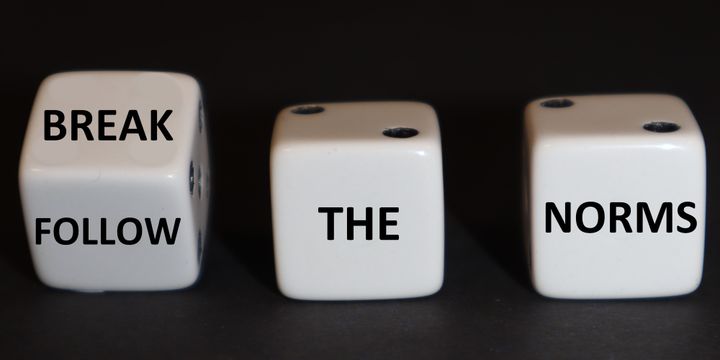 Bilden Norms är en av många bilder i årets utställning. Bilden är skapad av elever i årskurs nio på Junedalsskolan.