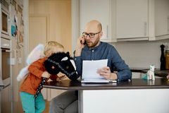 En ny rapport från CSN visar att ekonomin är tuffare för äldre studerande