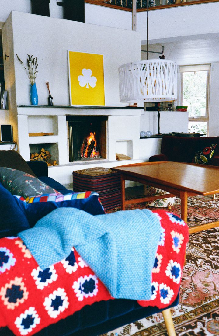 Svenskar saknar kriskassa – majoriteten har mindre än 1 000 kronor hemma: Trots tydliga uppmaningar från flera myndigheter har de flesta svenskar mindre än 1000 kronor i kontanter hemma, visar en ny undersökning från SBAB. Rekommendationen är att hushåll ska ha kontanter hemma så att de klarar sig i minst en vecka – ett mål som långt ifrån uppnås.  Endast en av tio har ökat sitt innehav av kontanter hemma det senaste året.